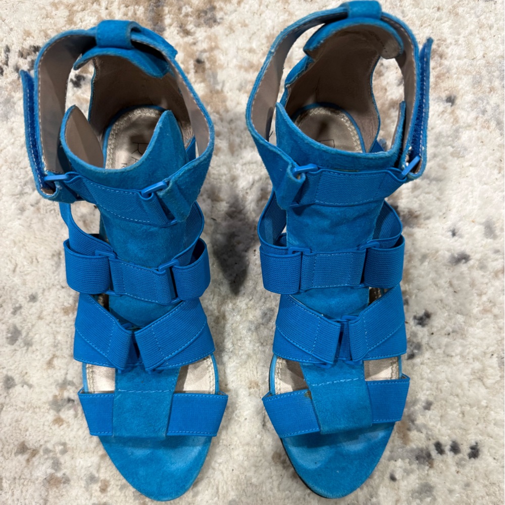 ⚠️Closet Clean Out RACHEL Rachel Roy Vibrant Blue Sandals